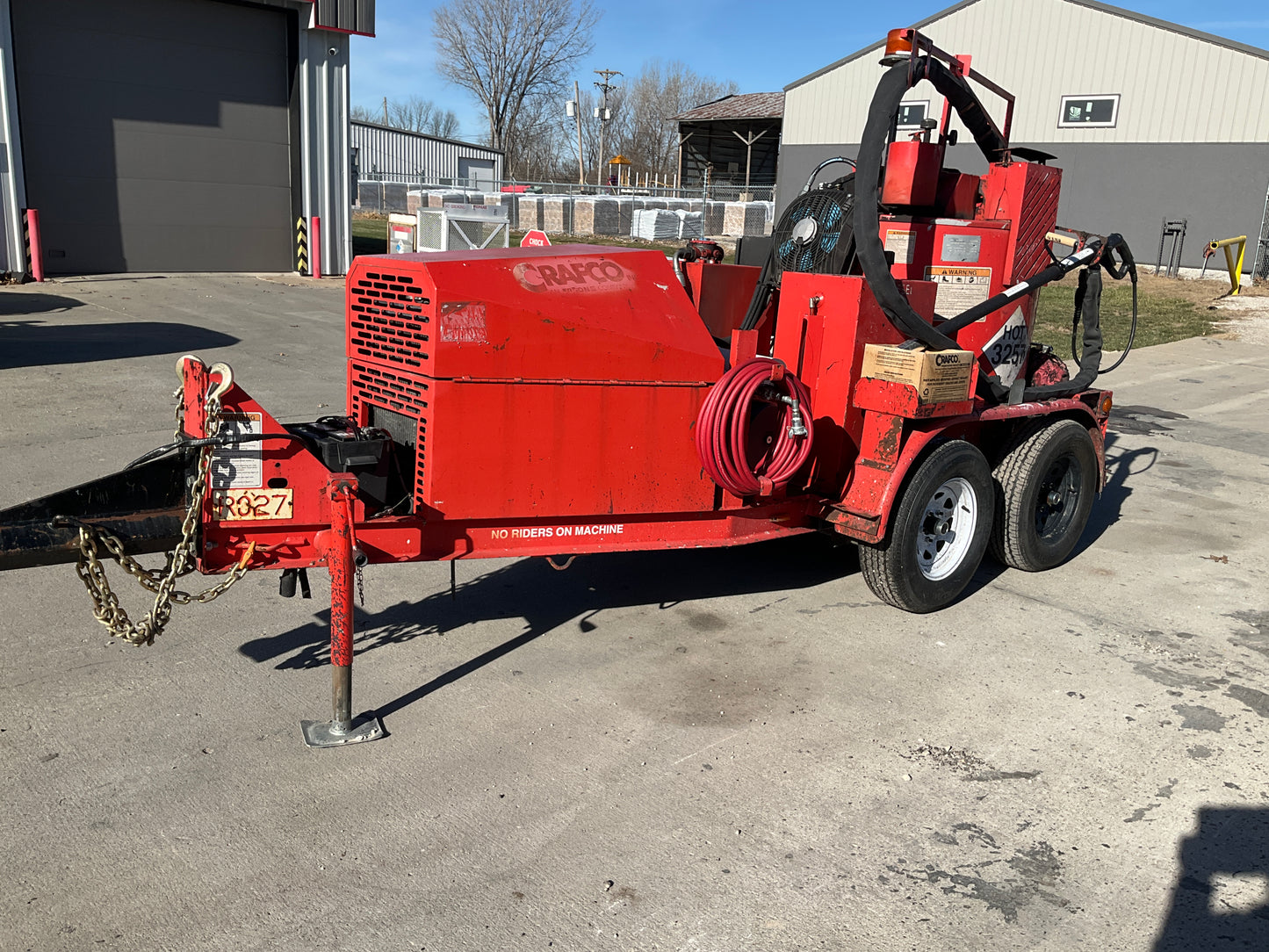 Super Shot 125DC Melter with 70CFM Compressor - Used